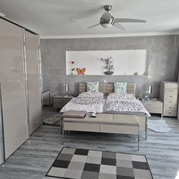 OG 1. SChlafzimmer