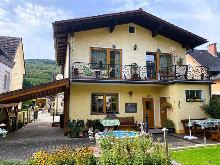 Gartenfront