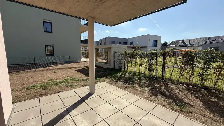 Haus_3_Top_3_Terrasse_und_Garten