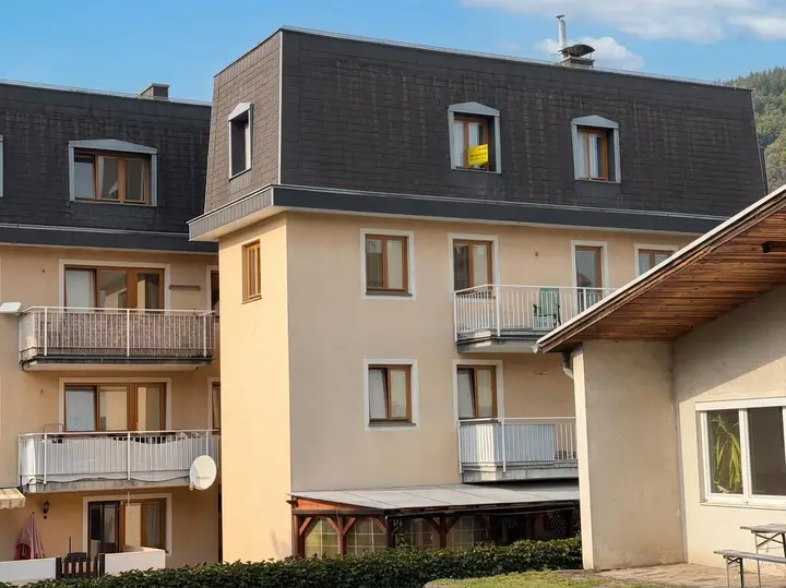 siehe Schild, Wohnung im 3. Stock