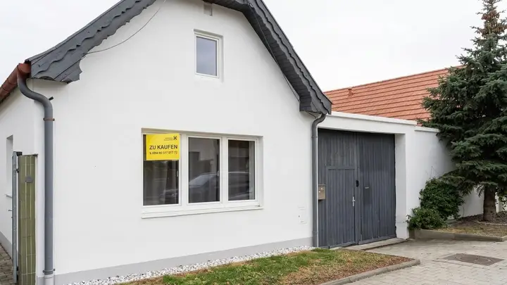 Strassenfront Ki bereinigt