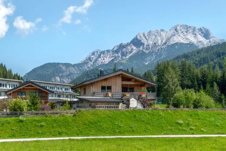 AUSSENANSICHT