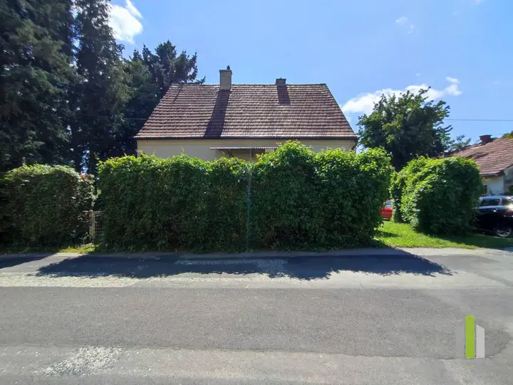 Straßenansicht
