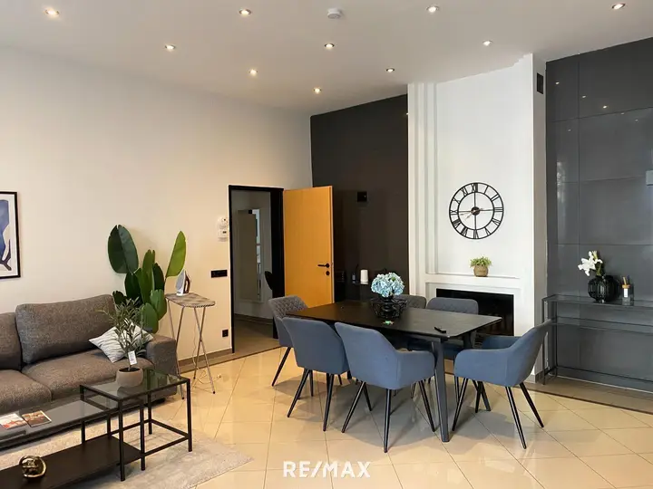 1 Wohnzimmer