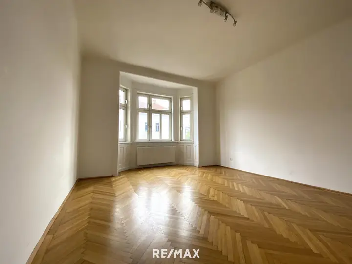Wohnzimmer mit Erker