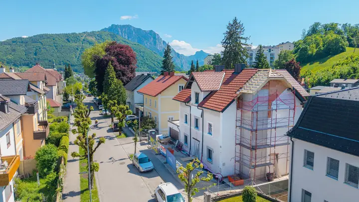 Tagwerkerstrasse mit Traunstein