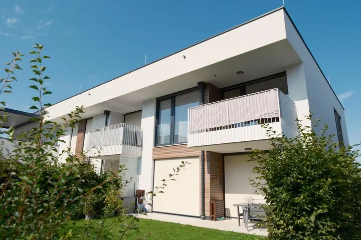 Wohnung mit Balkon im OG