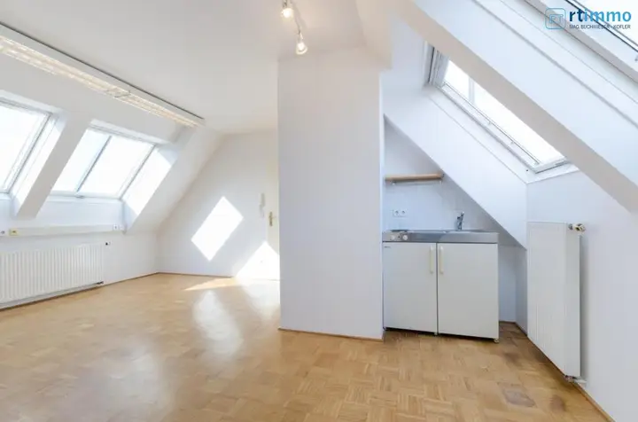 Zimmer-Kueche_