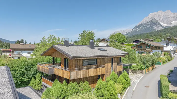 KITZIMMO-Exklusives Neubau-Luxuschalet in Toplage kaufen - Immobilien Going.