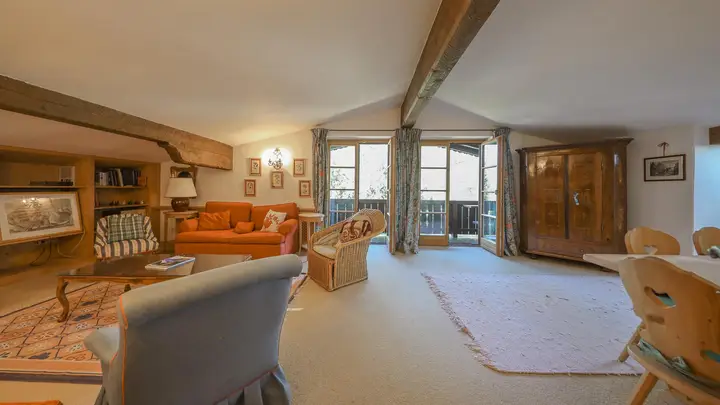 KITZIMMO-Gemütliche Dachgeschosswohnung in Toplage mieten - Immobilien Reith.