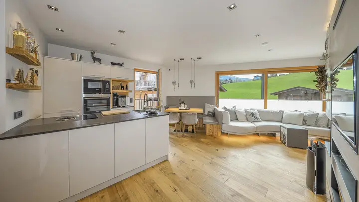 KITZIMMO-Exklusives Ski in / Ski out Apartment in zentraler Lage - Immobilien Kirchberg.