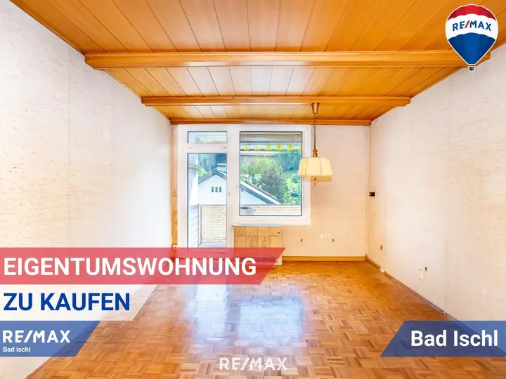 Wohnzimmer mit Kachelofen