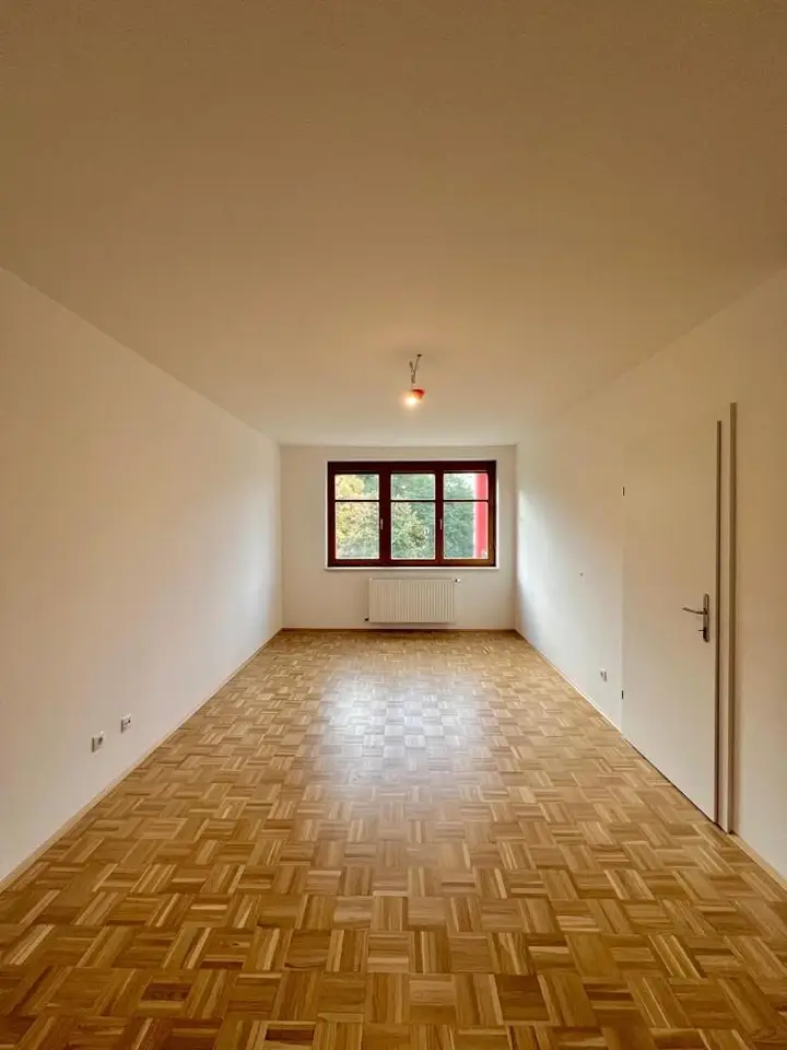 1_Zimmer (Exposé Hochformat)