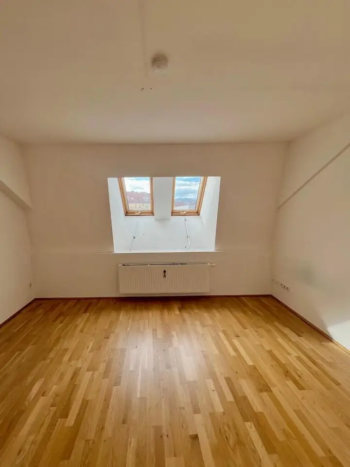 1_Zimmer (Exposé Hochformat)