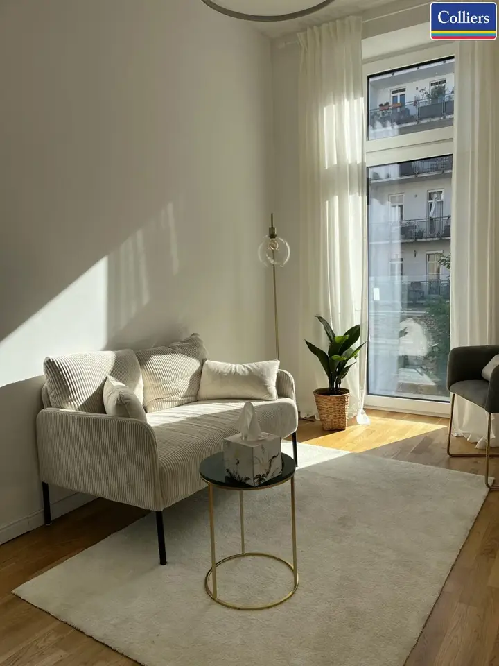 Raum beige mit Sonne