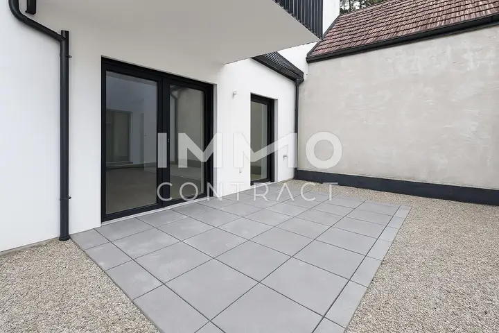 Terrasse mit Eigengarten