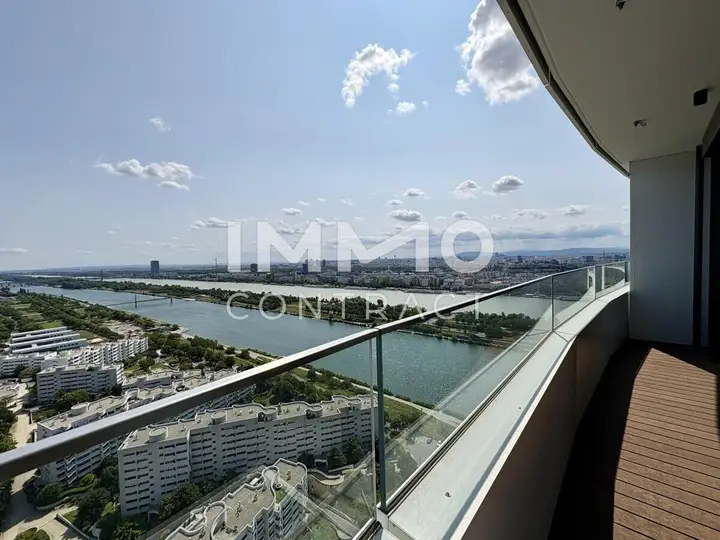 Balkon Richtung Neue Donau und Stadt