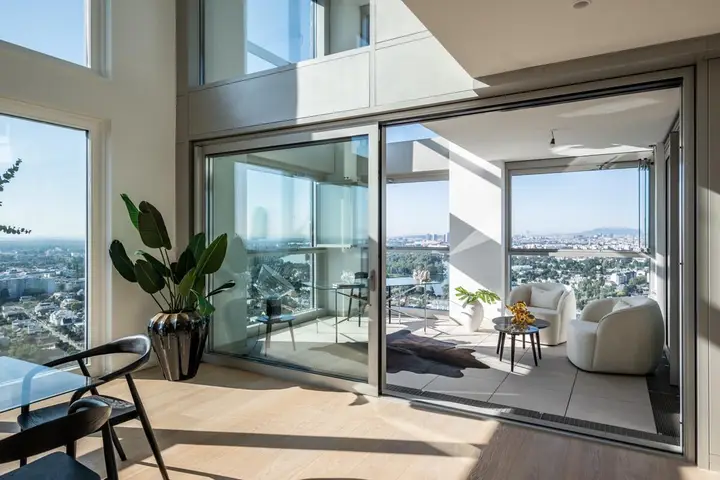 230811_V22_Staging_Duplexapartment_MODERNSWING_c_SeeligStefan 007