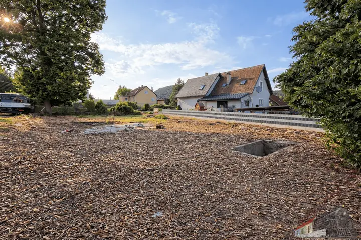 Grundstück Foto 1