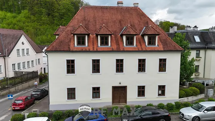 1 Wohnhaus a