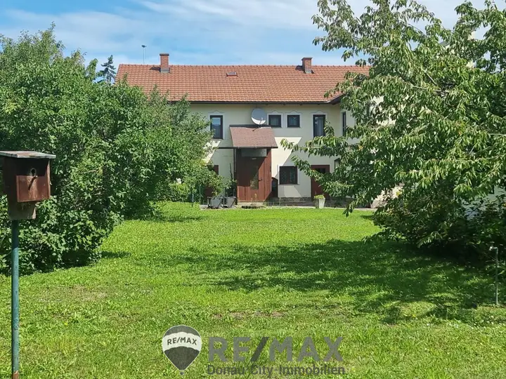 EFH 2104 01 Garten