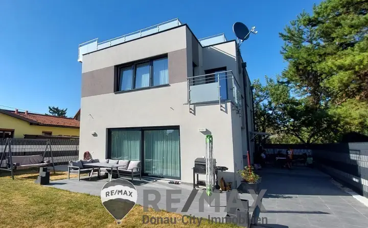 1 Einfamilienhaus 1220