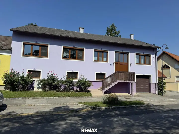 ETW 2003 Leitzersdorf - Straßenansicht