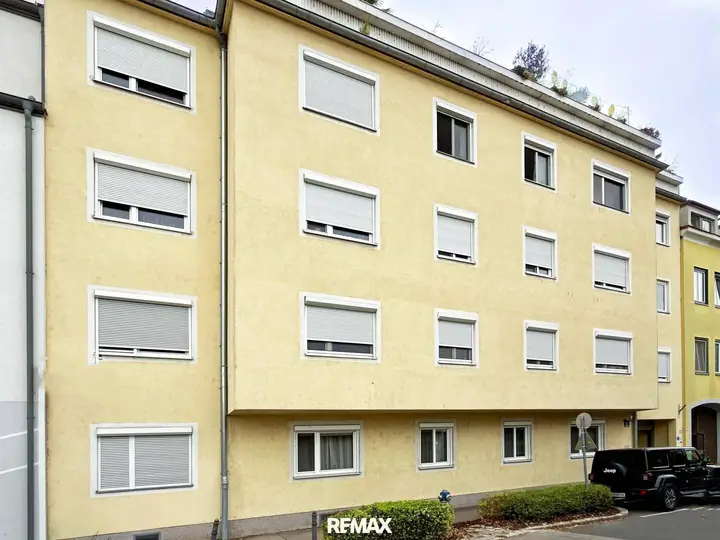 01 Haus Front_a