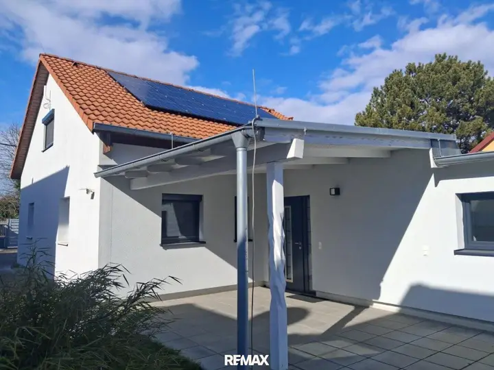 1 Haus mit Terrasse 1220