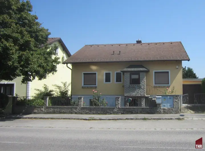 Außen Straßenseite
