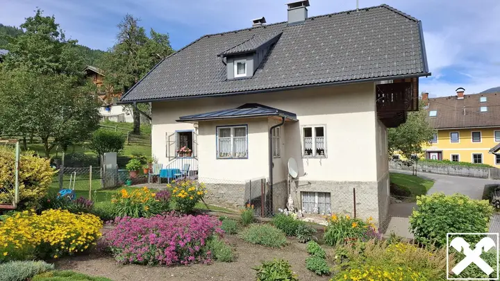 Westansicht Haus außen