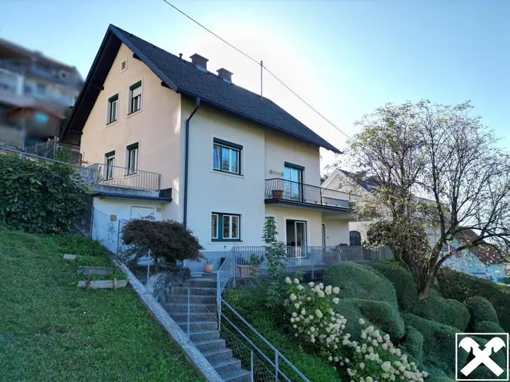 Außenansicht Wohnhaus