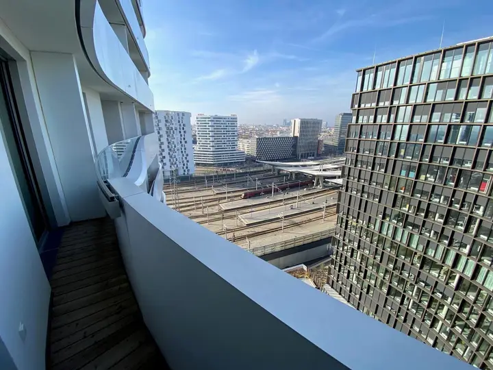 BEISPIEL Balkon