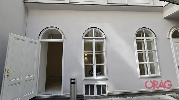 Eingang Geschäftsfläche