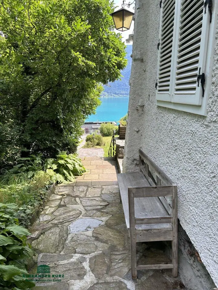 Ferienhaus mit Badeplatz und traumhaftem Atterseeblick