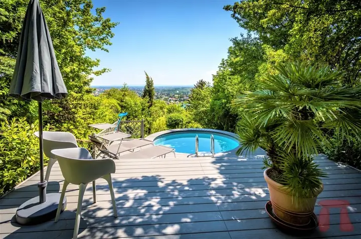 Pool Terrasse