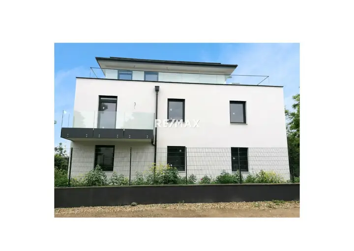 2434-2004_Wohnhaus_Stockerau-Titelfoto