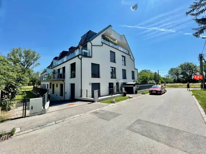 Straßenansicht