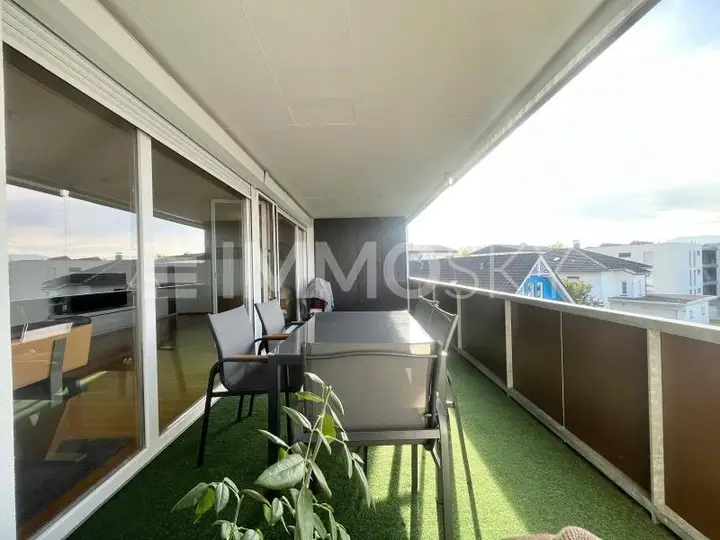 Sonnige Terrasse
