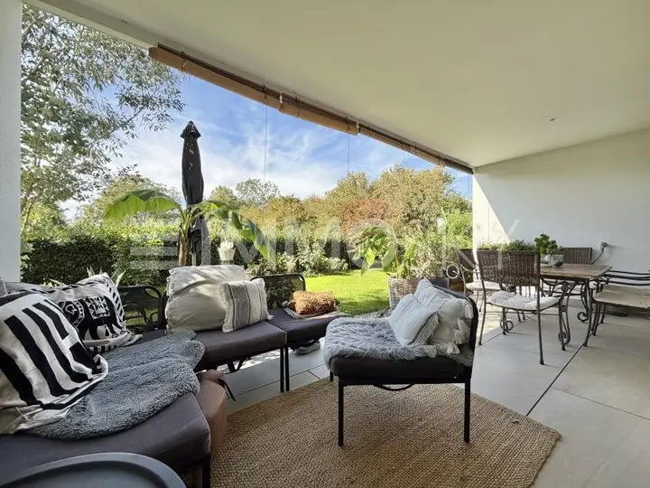 überdachte Terrasse
