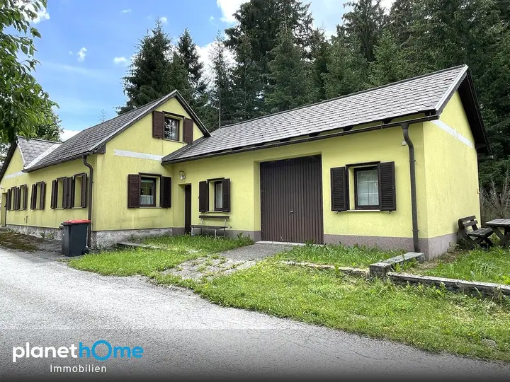 Haus im Naturgebiet