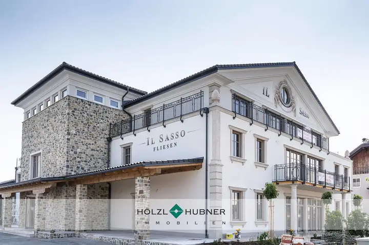 hoelzlhubnerimmobilien2025büro-straßwalchen
