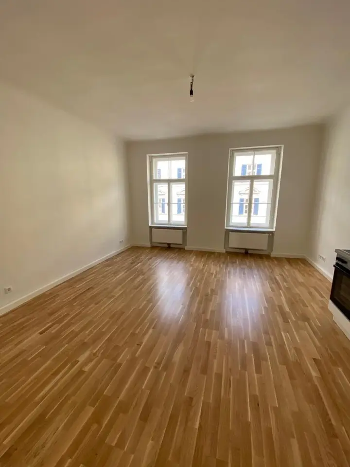 Top 4b_Wohnküche Fenster