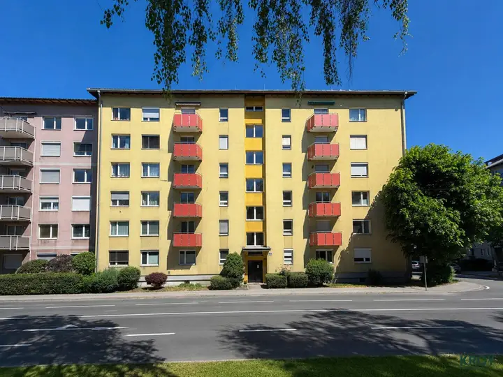 Blick auf Wohnhaus