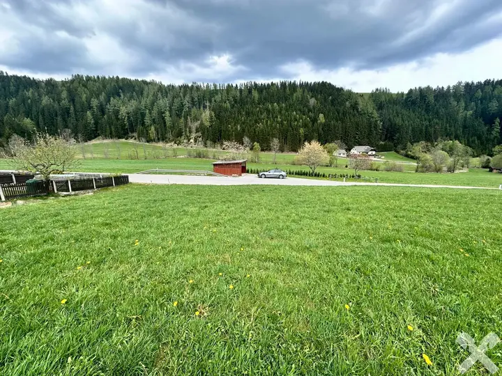 Grundstück