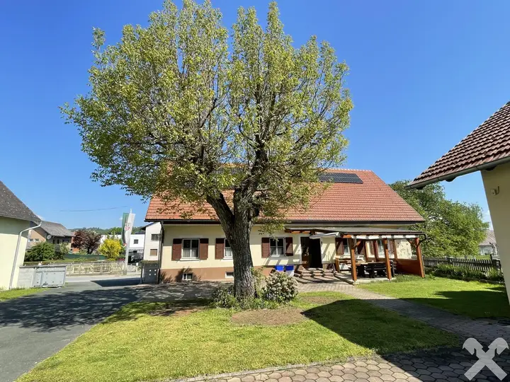 Außenansicht Wohnhaus