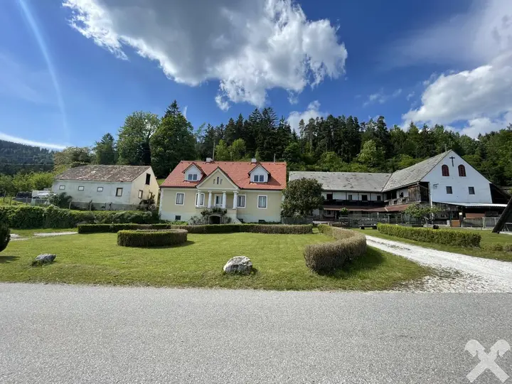 Gebäudeensemble "Scheiklhof"