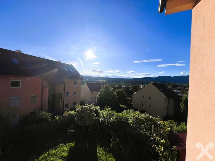 Ausblick in die Abendsonne nach St. Veit