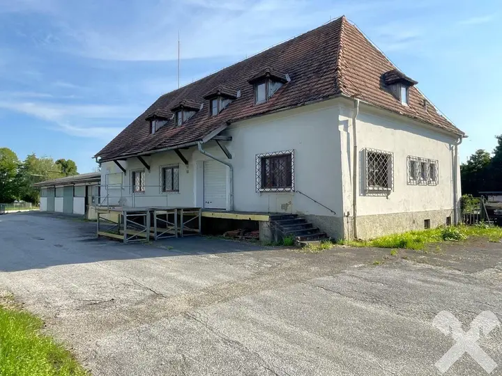 Nordansicht Werkstatt und Hauptgebäude