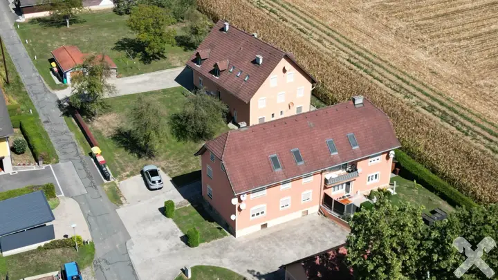 Luftaufnahme Ansicht Haus 1 und Haus 2